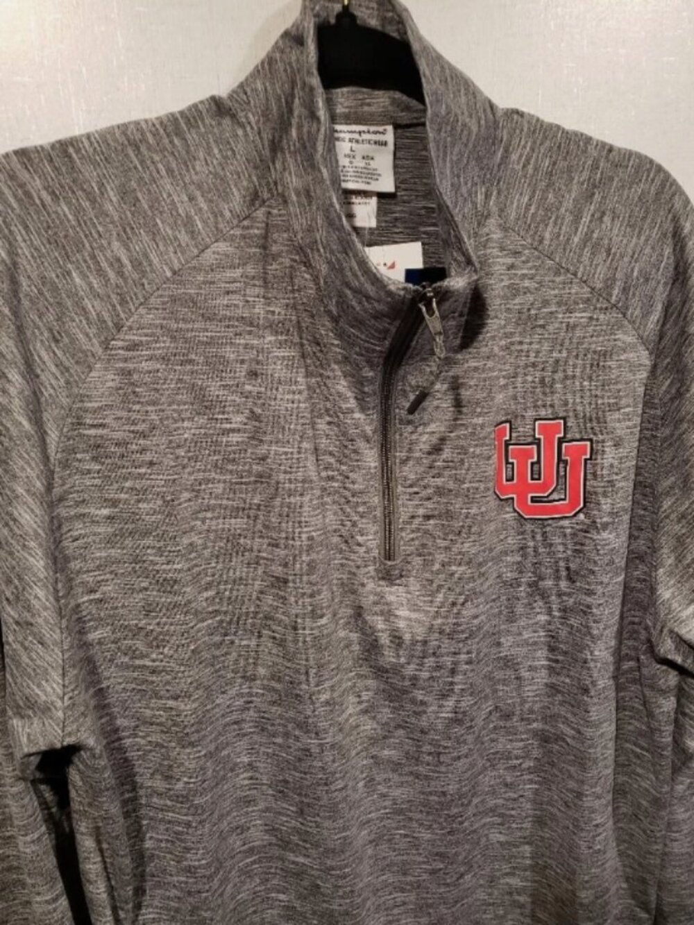 Champion 1/4 zip pull over mens size Large Utah University Utes